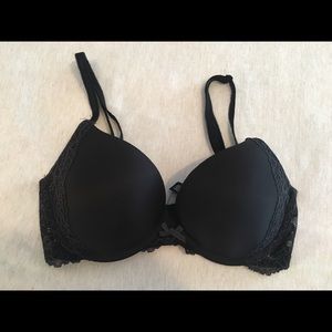 Victoria’s Secret Dream Angel Bra 32D